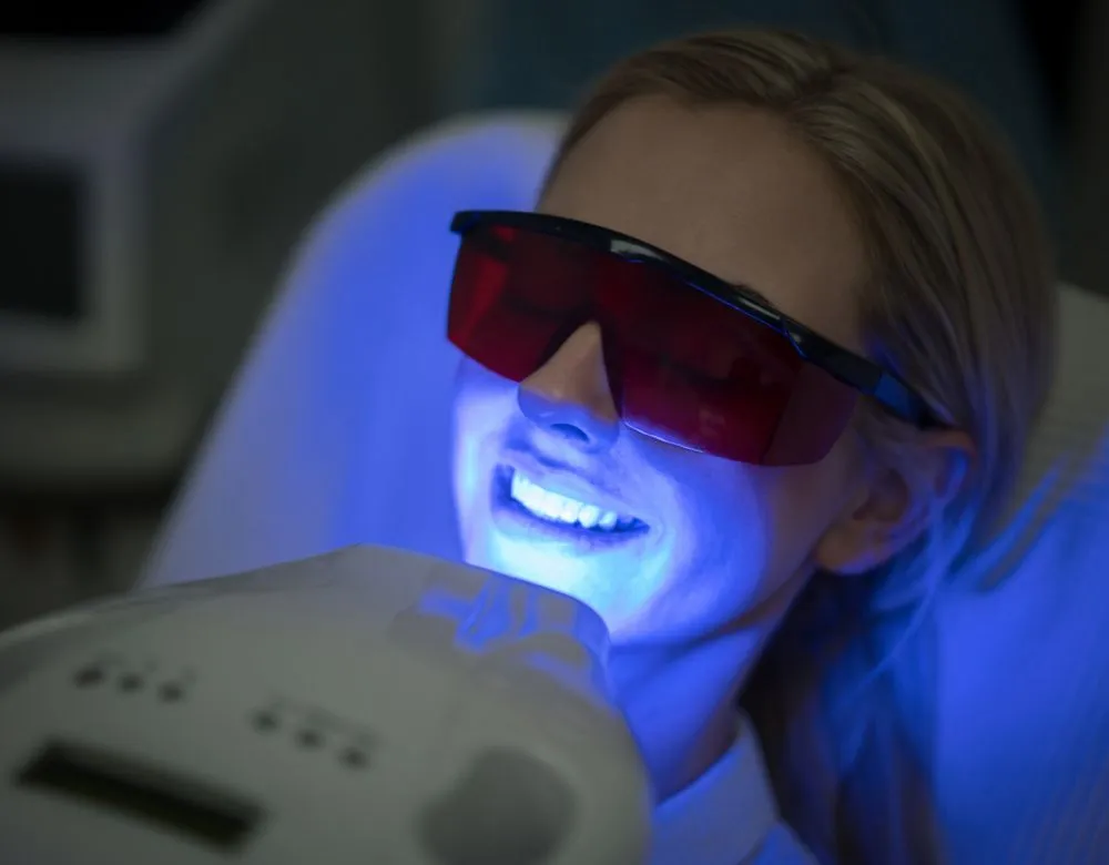 32997 calgary dentist teeth whitening